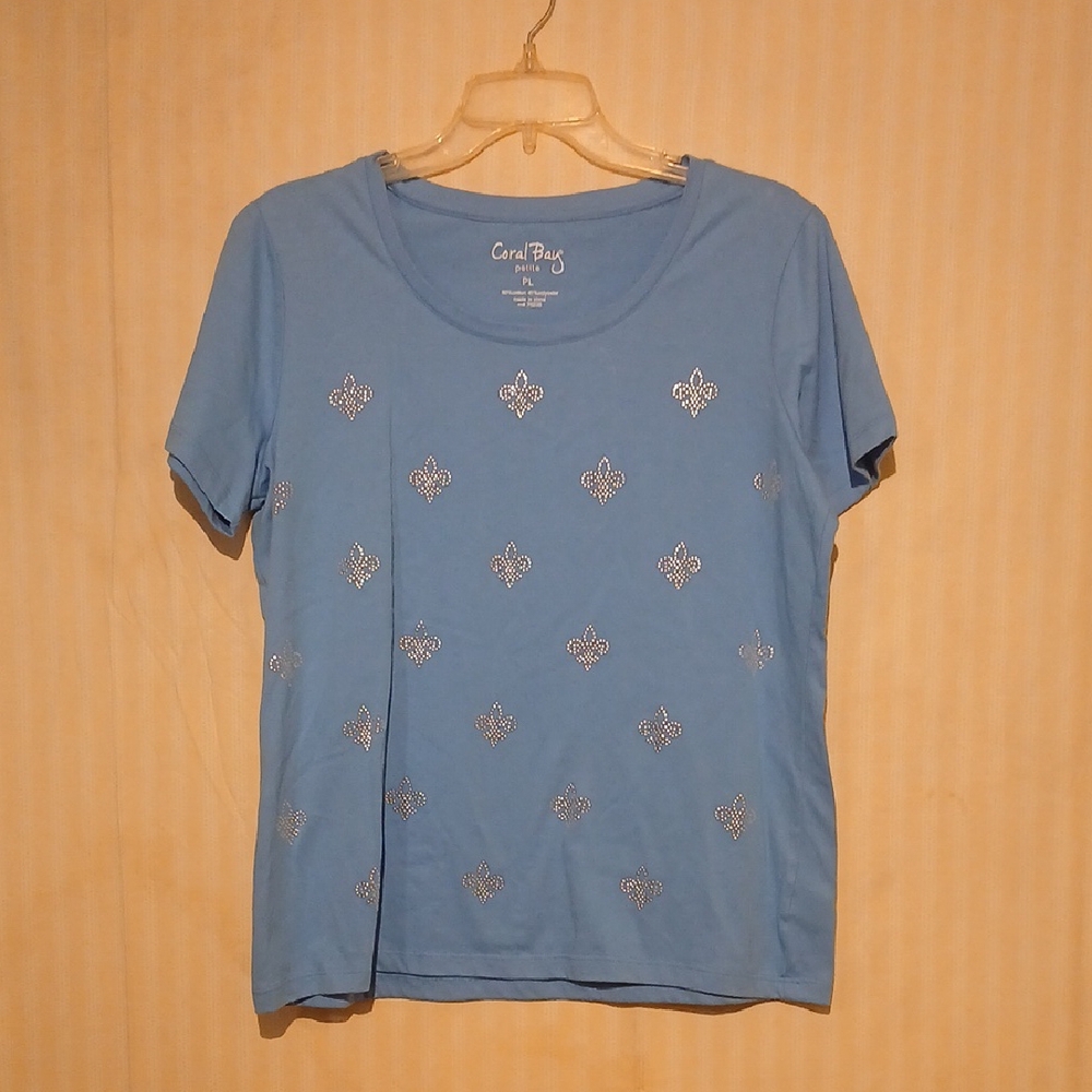 Coral Bay Blue Fleur-de-Lis Short Sleeve Tee